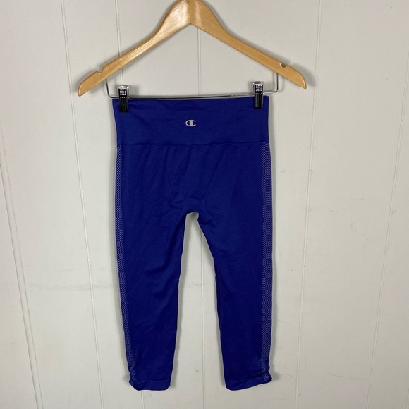 🛍2/$20: CHAMPION Cropped Compression Leggings - Picture 4 of 10